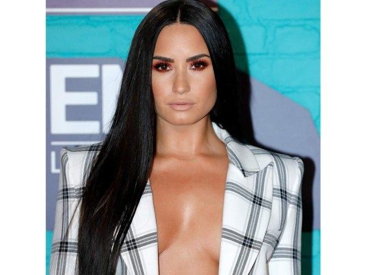 Demi Lovato cancela concierto en Londres por problemas de salud