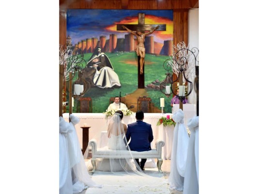 La boda religiosa de Erick Anchecta y Ana Gabriela Mayes