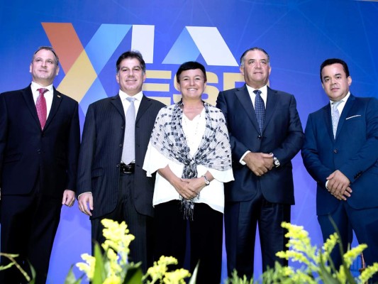 Luis Larach, Mateo Yibrín, Daysi Pastor, Emilio Medina y Raimundo Hernández. Foto: Daniel Madrid