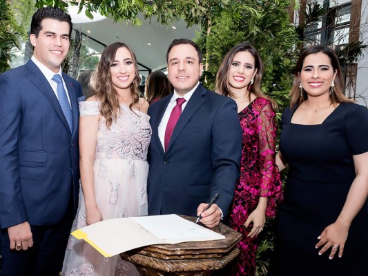 La boda civil de Paola Argüello y Mario Agüero