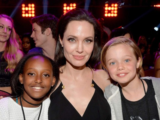 La hija de Angelina y Brad inicia tratamiento transgénero