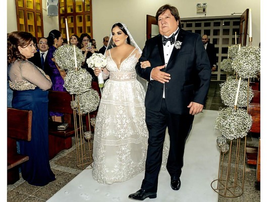 René Salem y Andrea Caraccioli se casan por la iglesia