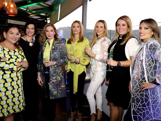 Pia Pastor, Gracias Villeda, Ana Maria Villeda, Diana Atala, Karla Kafie,Karla Lang y Marcela Rios Pia Pastor, Gracias Villeda, Ana Maria Villeda, Diana Atala, Karla Kafie,Karla Lang y Marcela Rios