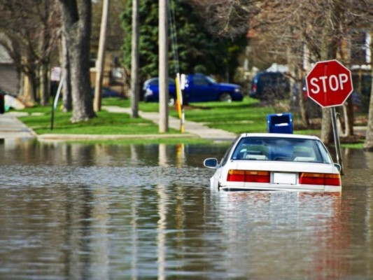 ¿Cómo protegerse en caso de inundaciones?