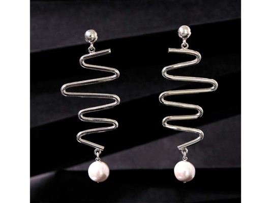 JewelsTradicional Me. Experimentación de plata y perlas naturales by María Echeverri