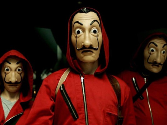 La Casa de Papel: Temporada 4La serie más esperada del momento llegara a nuestras pantallas el 3 de abril, veremos que sucedió con la inspectora y que hará el profesor después del arresto de su enamorada. ¿Qué pasará con Nairobi? ¿Será esta la última temporada de la serie? La Casa de Papel: Temporada 4La serie más esperada del momento llegara a nuestras pantallas el 3 de abril, veremos que sucedió con la inspectora y que hará el profesor después del arresto de su enamorada. ¿Qué pasará con Nairobi? ¿Será esta la última temporada de la serie?