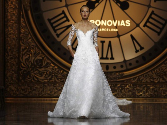 Atelier Pronovias enamora con su propuesta en Barcelona Bridal Week