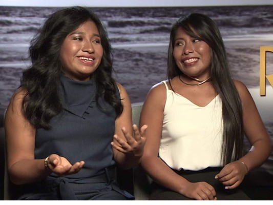 Nancy García, que interpreta a 'Adela' en ROMA, es su mejor amiga en la vida real, fue Yalitza quien la recomendó para poder también participar en esta producción, ya que necesitaban a alguien que podía hablar mixteco y por lo mismo pensó en ella