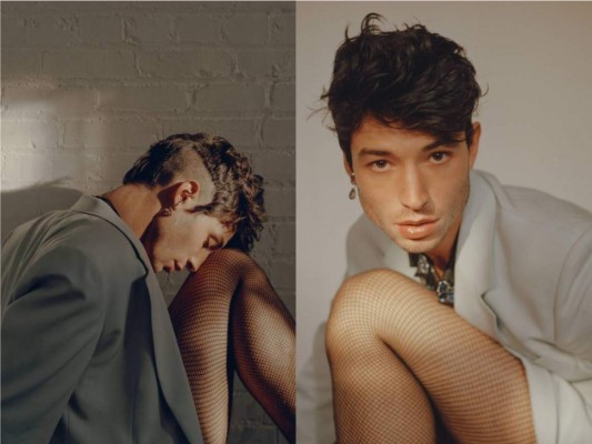 En las fotos podemos ver a Ezra luciendo medias de red, un boiler suit color crema o un vestido de tul color melocotón –que en realidad es un baby doll–, pero lo impresionante no queda ahí, y es que el actor en una larga entrevista se mostró increíblemente sincero hablando de varios tema como su sexualidad y sus ''primeras veces''.