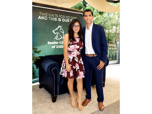 Isabelle Alvarado e Alejandro Ivabien. Isabelle Alvarado e Alejandro Ivabien.