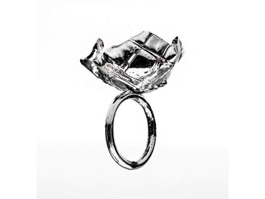 Blossom Ring, Inspirado en la feminidad y delicadeza de las flores @mariaecheverri.hn<br/>