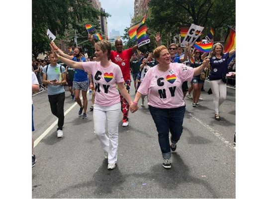 Famosos en la marcha del Orgullo LGBT en la ciudad de New York
