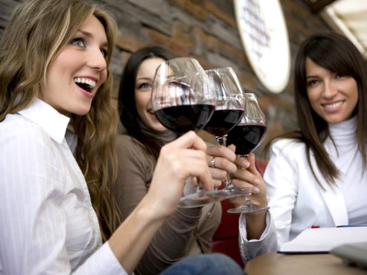 Cinco buenas razones para tomar vino