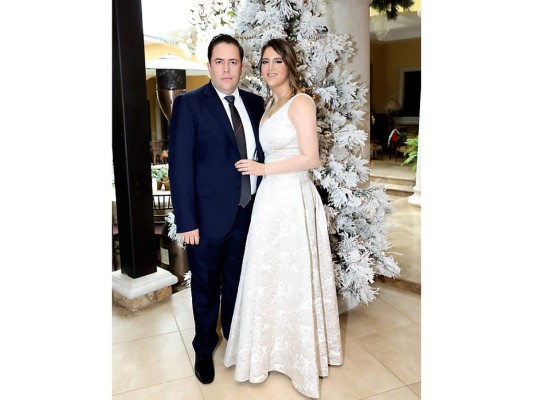 La boda civil de Nelson Valencia y Soad Facussé