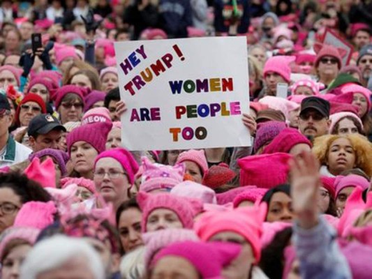 Londres, París, Nueva York, Los Ángeles y otras ciudades del mundo reunieron una masiva cantidad de mujeres protestando en las calles Londres, París, Nueva York, Los Ángeles y otras ciudades del mundo reunieron una masiva cantidad de mujeres protestando en las calles