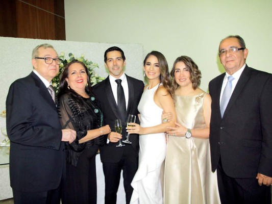 Xavier Lacayo y Adriana Corrales se casan por lo civil  