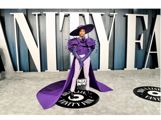 Billy Porter en un custom couture by Giles Deacon