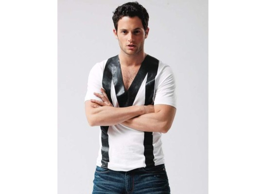 Los datos que debes saber de Penn Badgley, protagonista de You