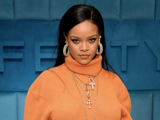 Rihanna es captada con moretones en su rostro