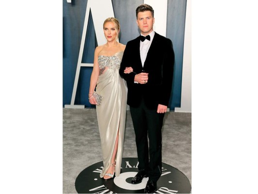 Scarlett Johansson y Colin Jost