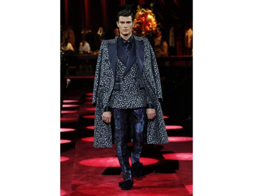 Dolce and Gabbana presenta su colección Eleganza