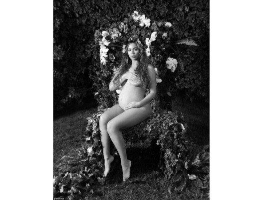 Beyoncé nos comparte un collage de su embarazo