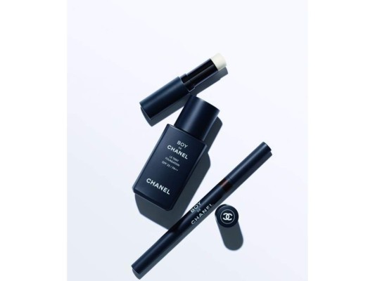 Chanel lanza su primera línea de maquillaje para caballeros
