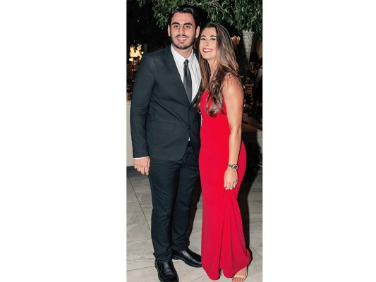 Gamal Nazar y Melanie Andonie celebran por su amor