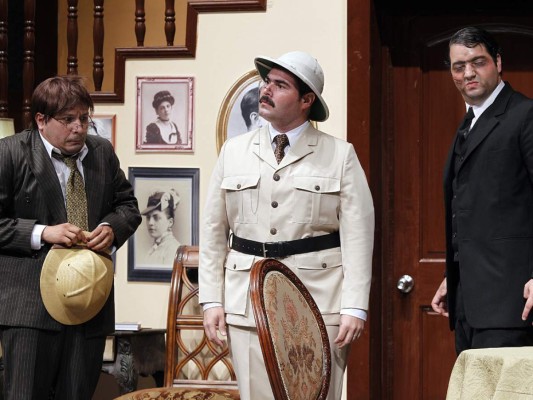 Círculo Teatral Sampedrano estrena 'Arsénico y encaje antiguo'  