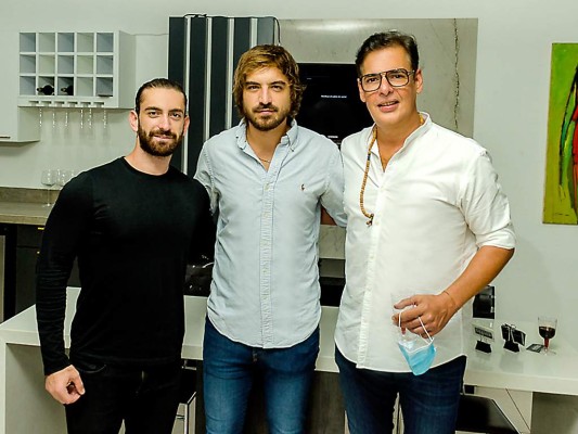 José Bandy, Gines Ibañez y Joe Bandy. José Bandy, Gines Ibañez y Joe Bandy.