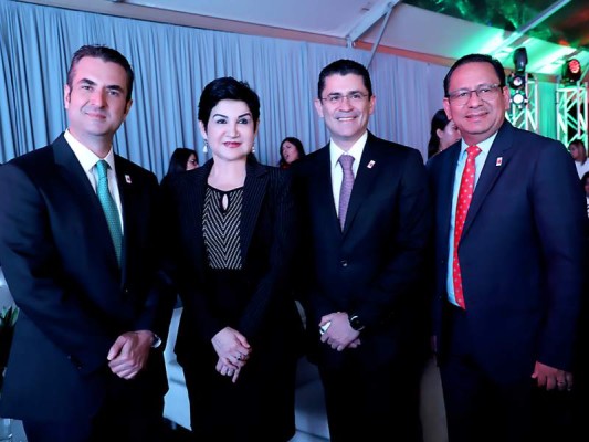 Luis Felipe Enamorado, María Antonia Rivera, David Suárez Luis Felipe Enamorado, María Antonia Rivera, David Suárez