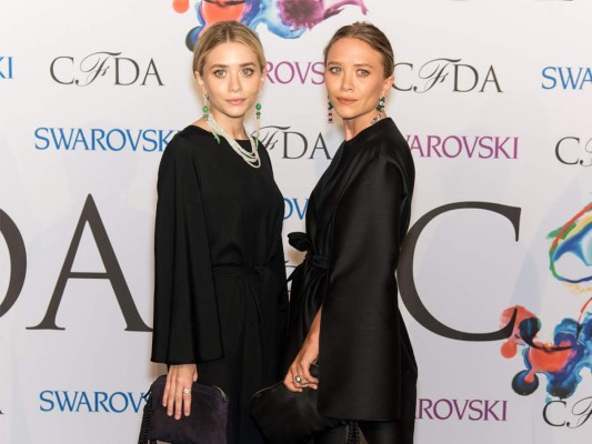 Mary-Kate y Ashley Olsen se han dedicado al modelaje y al diseño tras retirarse de sus carreras como actrices.