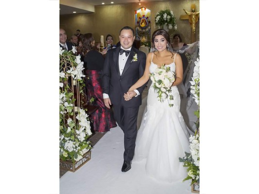 Arturo Zúniga y Stephanie Hernández se casan por la iglesia  