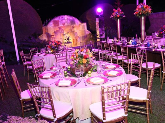 La recepción de la boda se realizó en el hotel y restaurante Liquidámbar La recepción de la boda se realizó en el hotel y restaurante Liquidámbar