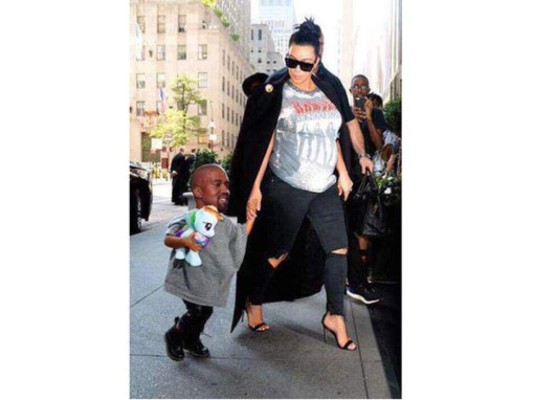 Se burlan con memes del nombre del hijo de Kim Kardashian y Kanye West