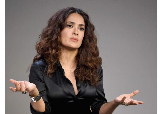 Salma Hayek también sufrió acoso de parte de Weinstein