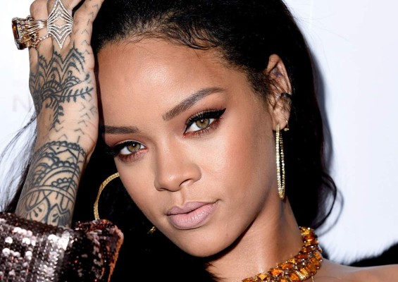 Rihanna no cantará en Niza, a raiz de los atentados