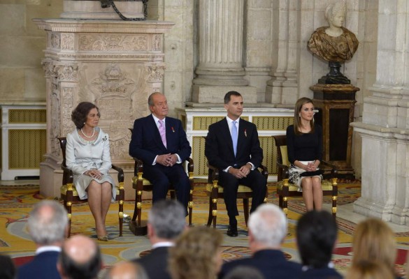 Juan Carlos firma abdicación