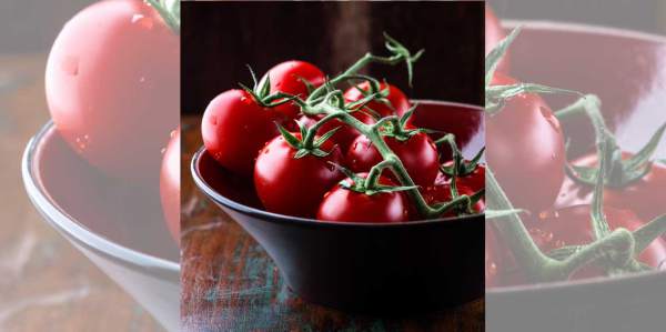 3. Tomates. El licopeno es el pigmento responsable del color rojo característico de los tomates maduros. Estudios clínicos han demostrado que el licopeno - un carotenoide importante – es un potente antioxidante que además sirve para suavizar la piel y evitar los puntos negros.