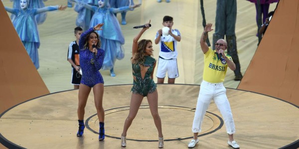 J-Lo y Pitbull abren Brasil 2014  