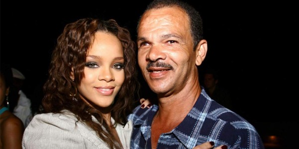 Padre de Rihanna expulsado de cena benéfica
