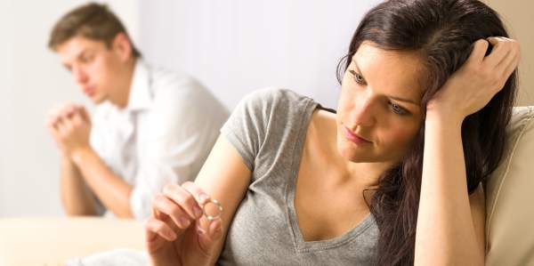 3. “Mi ex nunca hizo esto”Lo que realmente quiere decir: “Ni siquiera alguien con quien terminé para poder subir de nivel estando contigo haría algo así”Lo que escucha la mujer: “Me odia” ,“Está a punto de terminar conmigo”, “Mátenme”Por qué deberías dejar de usarlo: Este es un golpe bajo y jamás deberías decirlo.Sinónimos: “Esto no es normal”, “Estoy horrorizado” 3. “Mi ex nunca hizo esto”Lo que realmente quiere decir: “Ni siquiera alguien con quien terminé para poder subir de nivel estando contigo haría algo así”Lo que escucha la mujer: “Me odia” ,“Está a punto de terminar conmigo”, “Mátenme”Por qué deberías dejar de usarlo: Este es un golpe bajo y jamás deberías decirlo.Sinónimos: “Esto no es normal”, “Estoy horrorizado”