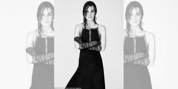 Keira Knightley posa topless contra photoshop