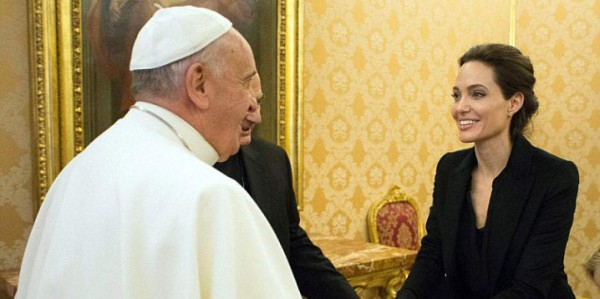 Angelina Jolie conoce al Papa Francisco