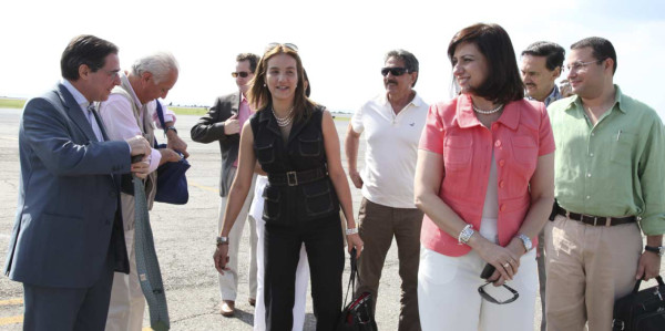 La ministra de Turismo Nelly Jerez y la designada presidencial Maria Antonieta Bográn