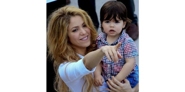 Shakira lanza línea de juguetes