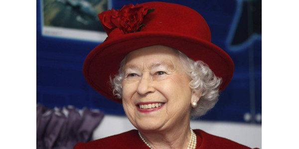 El primer tweet de la reina Isabel II