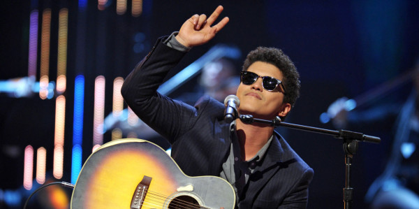 Bruno Mars estará a cargo del 2014 half time show .