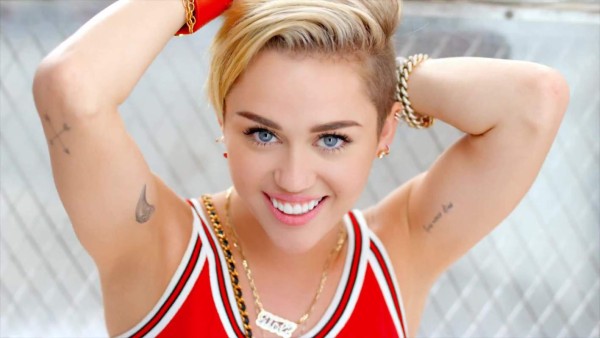 Miley se hace un tatuaje nuevo