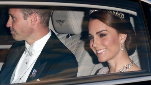 Kate Middleton rinde homenaje a princesa Diana